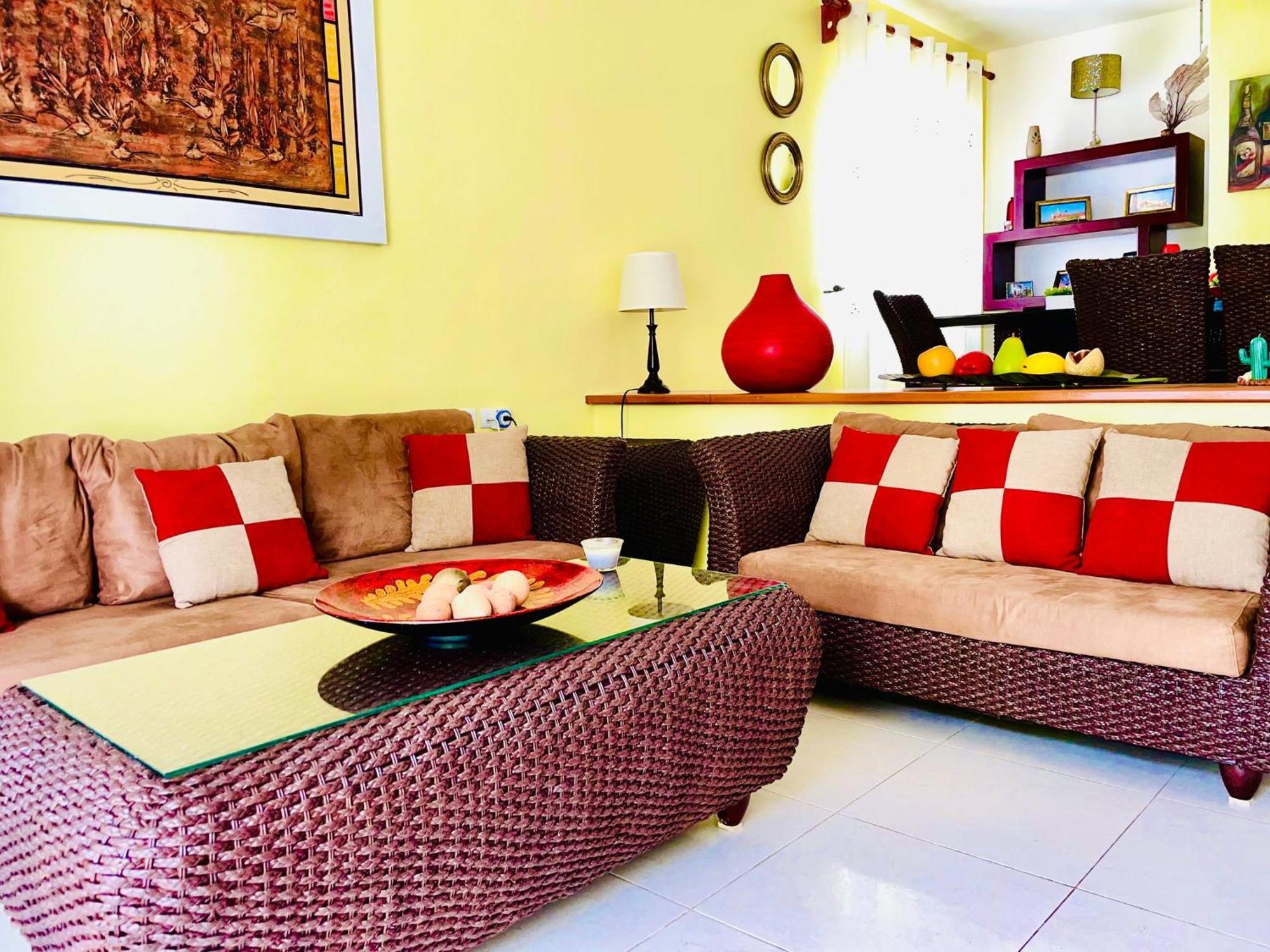 Deluxe Budget Balcony With Swimming Pool Air Conditioning And Parking Guest house
