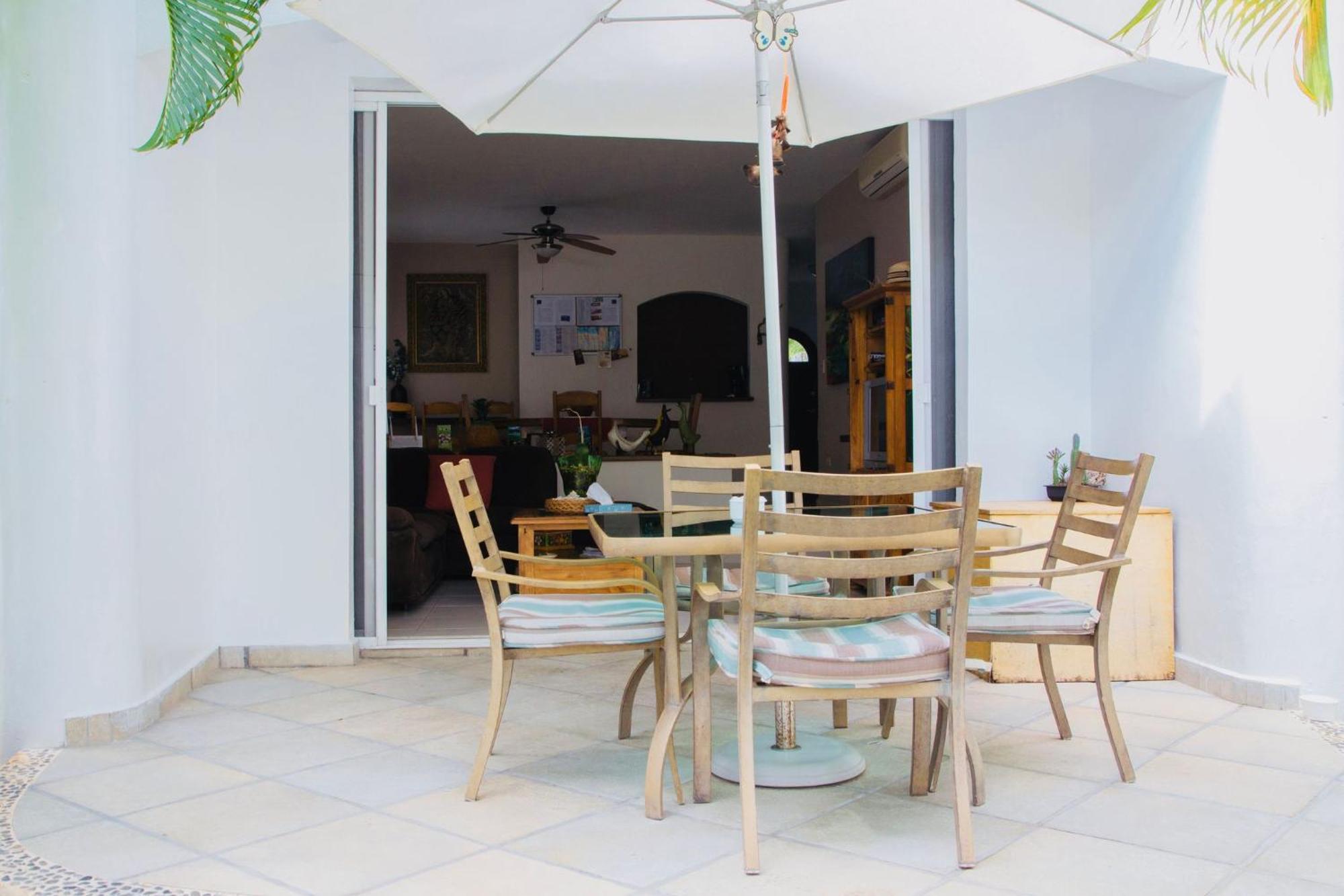 Deluxe Budget Balcony With Swimming Pool Air Conditioning And Parking 3*