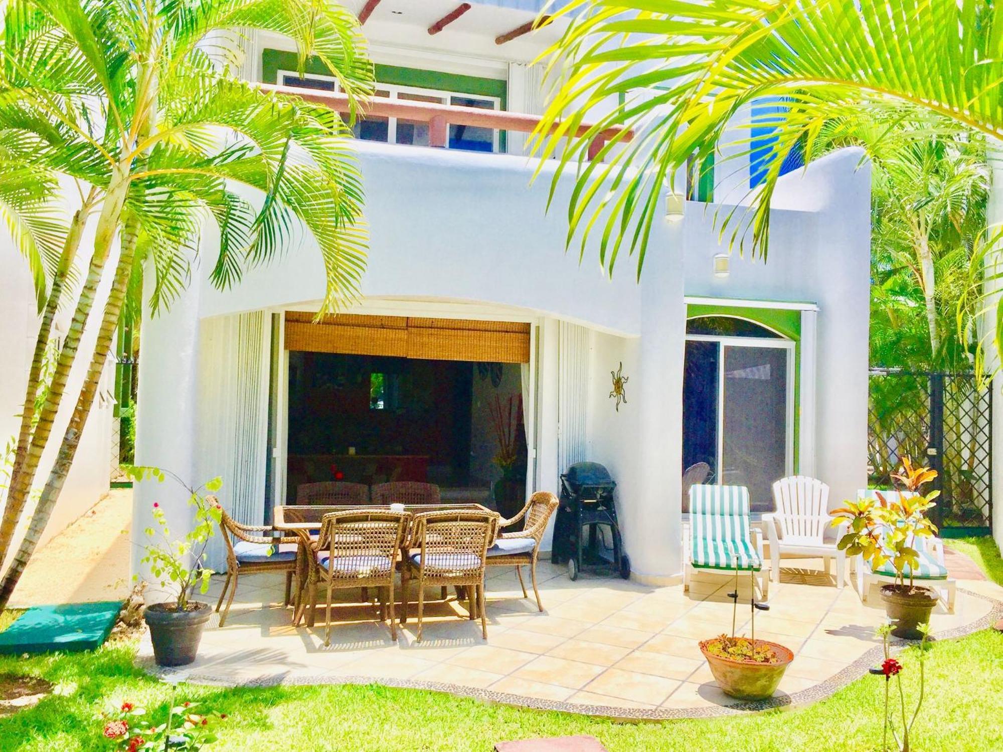 Deluxe Budget Balcony With Swimming Pool Air Conditioning And Parking Playa del Carmen