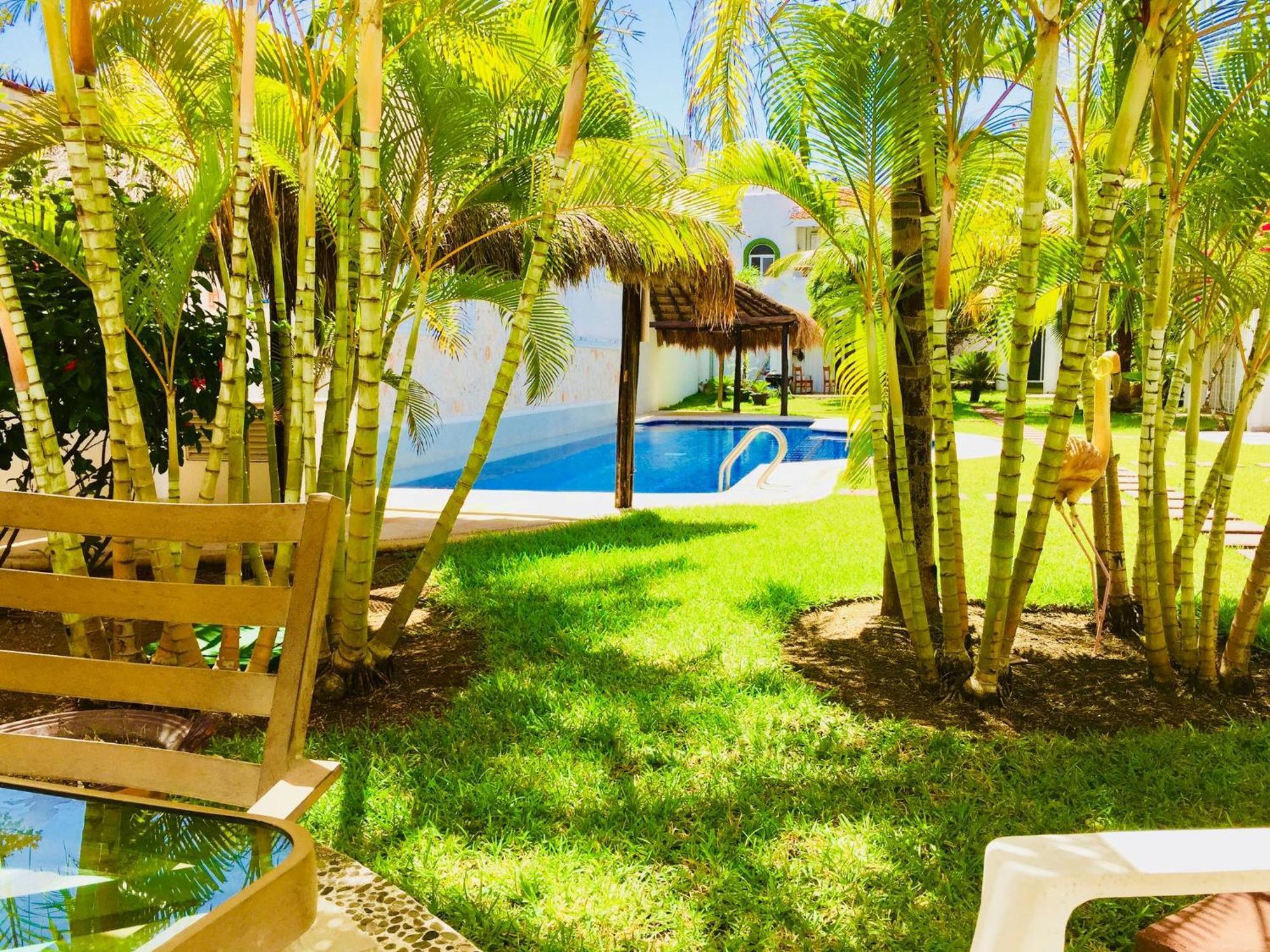 Deluxe Budget Balcony With Swimming Pool Air Conditioning And Parking 3*