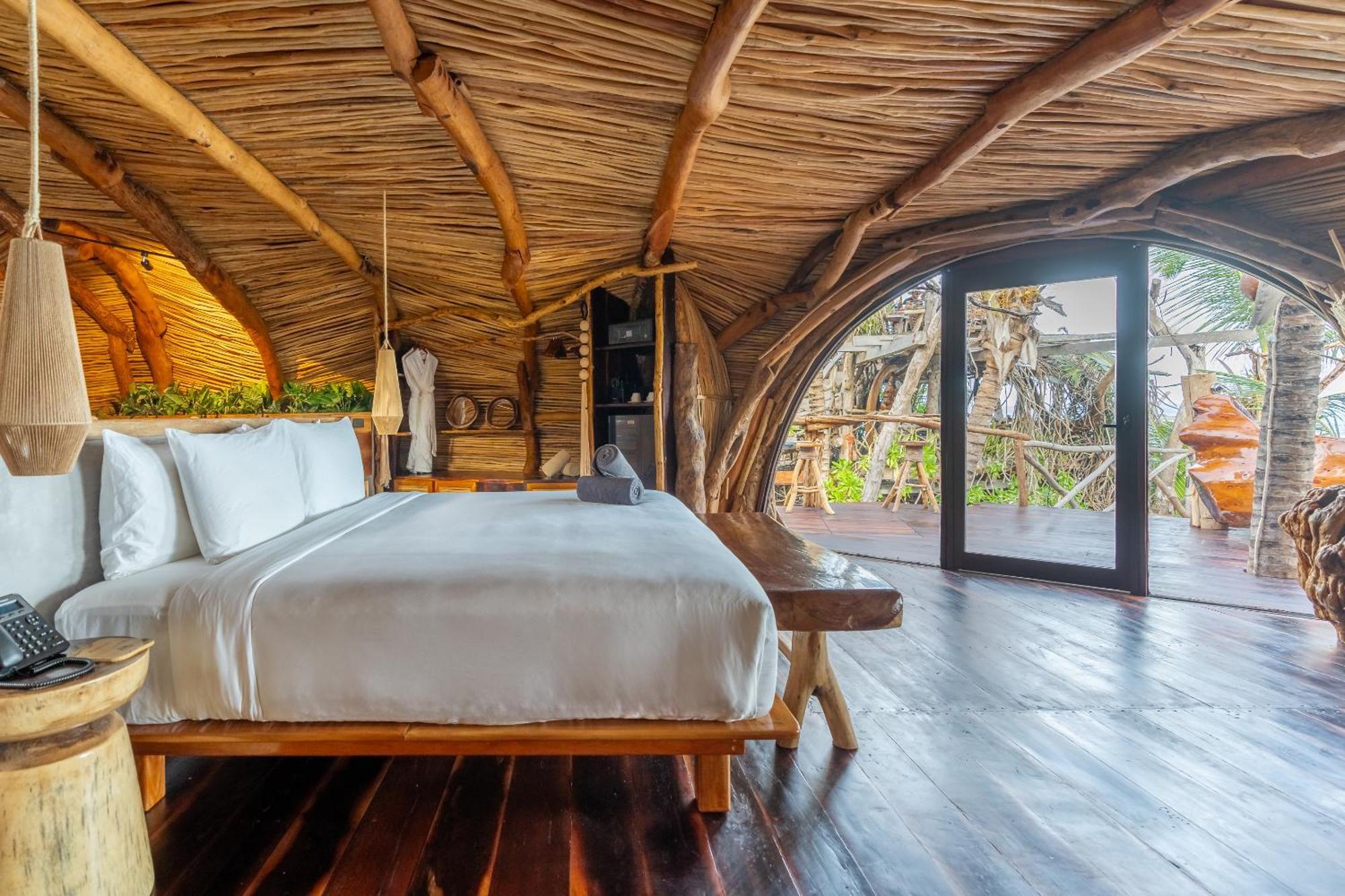Hotel Kanan Treehouse, Rooftop, Club & - Adults Only 3*