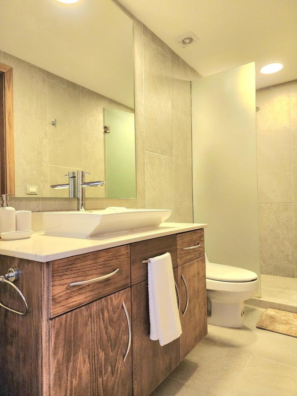 Mareazul Luxury Swim-up And Private Club *