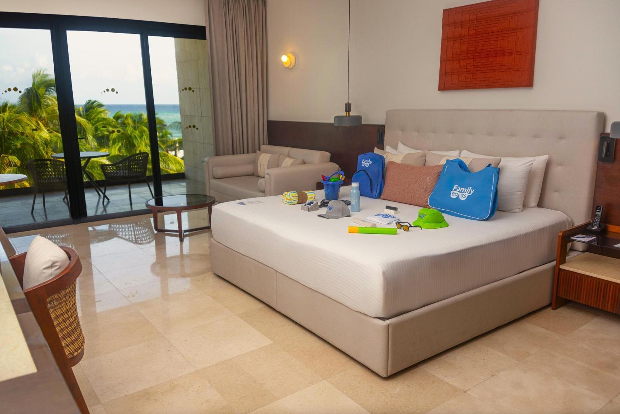 Family Selection At Grand Palladium Kantenah & Resort