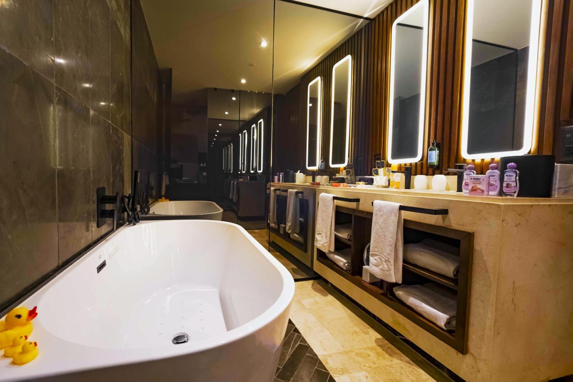 Resort Family Selection At Grand Palladium Kantenah & Akumal