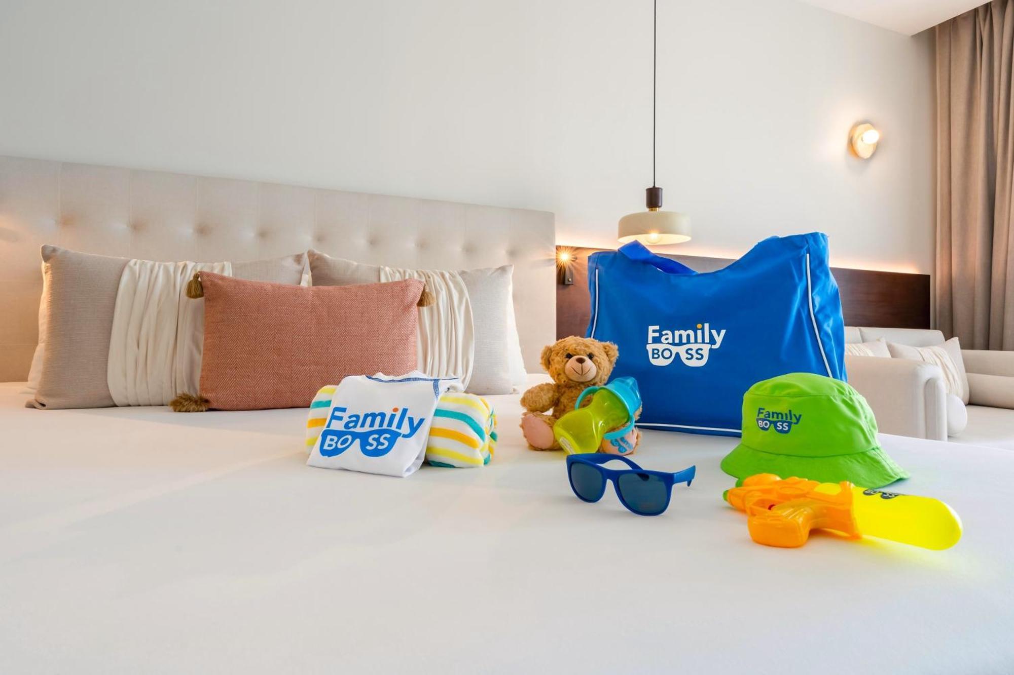 Family Selection At Grand Palladium Kantenah & 5*