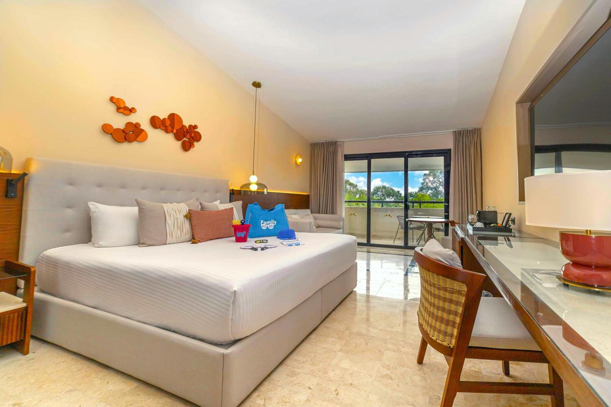 Family Selection At Grand Palladium Kantenah & Resort