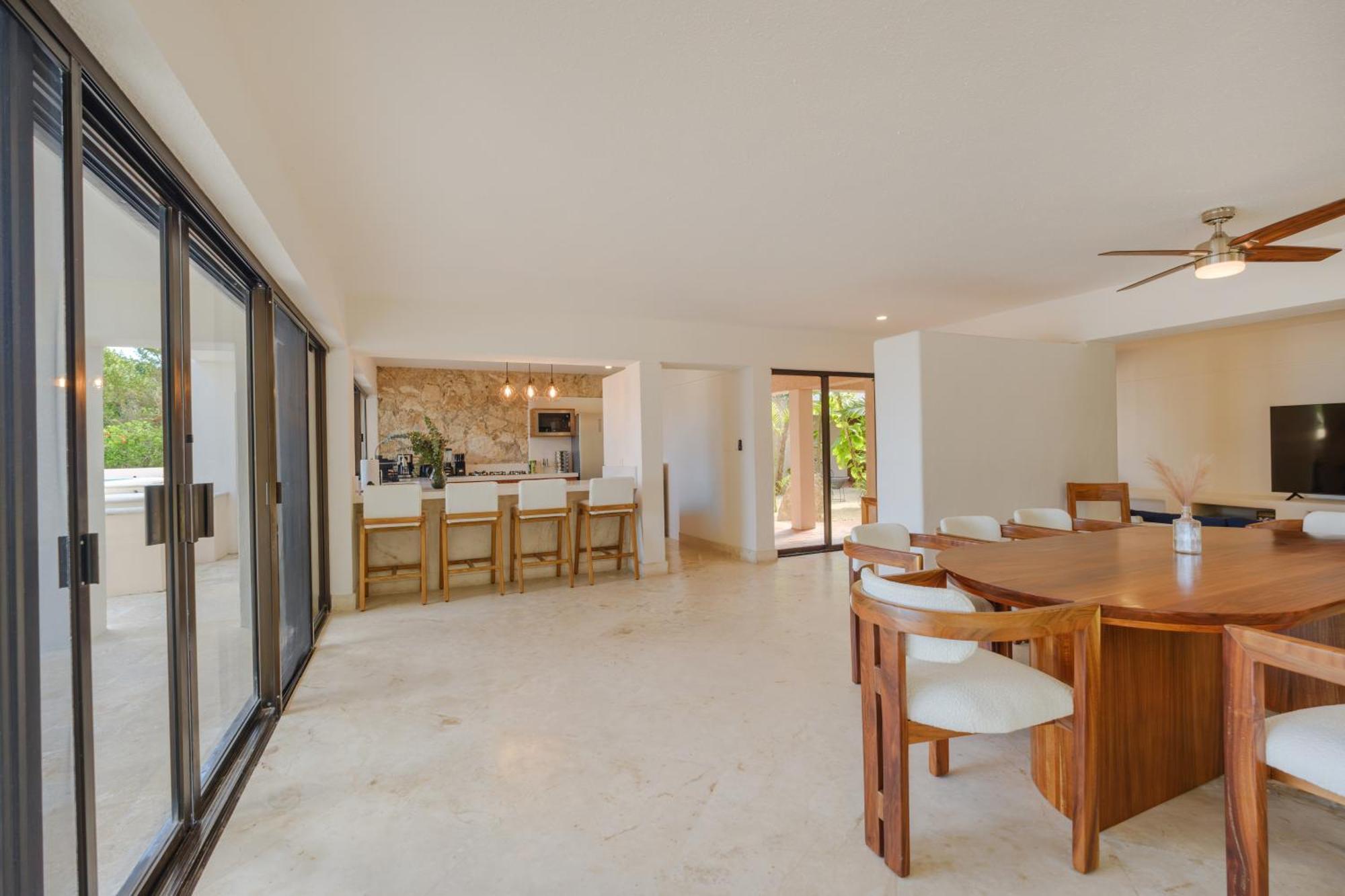 Casa Playa Villa