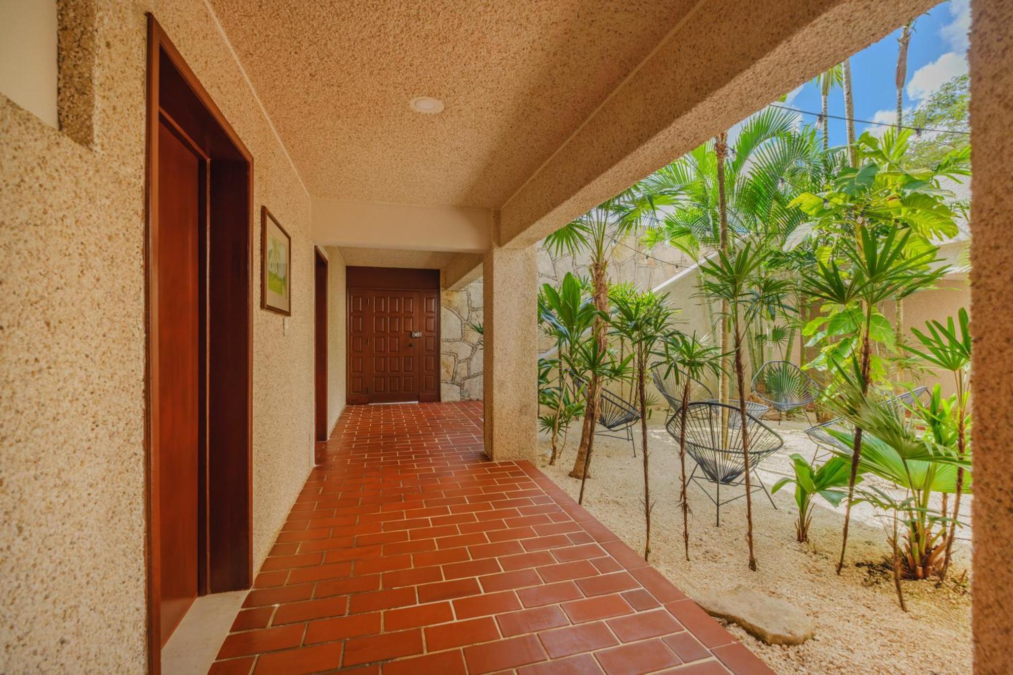 Casa Playa Villa *