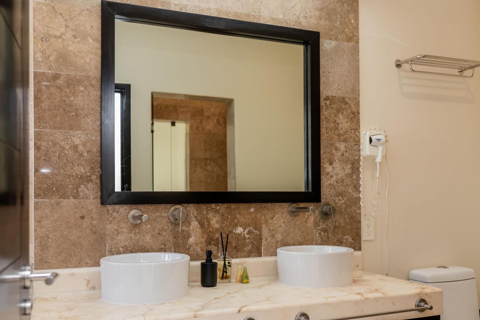 Beachfront Chic At El Faro Playa del Carmen