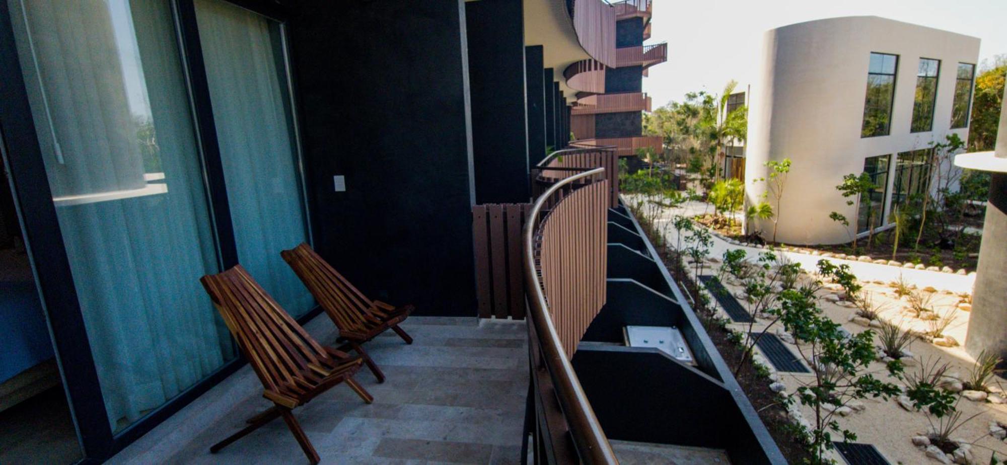Apartment Seascape Near The With A Sea-view Rooftop And Infinity Pool