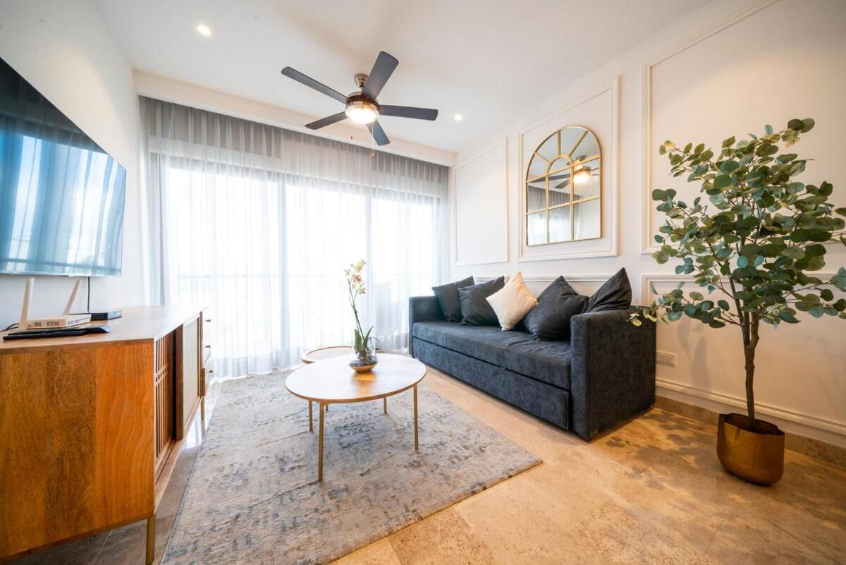 Luxury And Spacious Serenada Apartment *