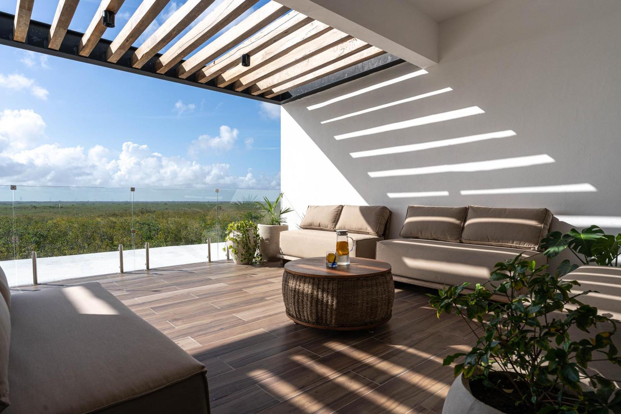 Beachfront Luxury With Pool With Private Cooker & Staff Villa Puerto Morelos