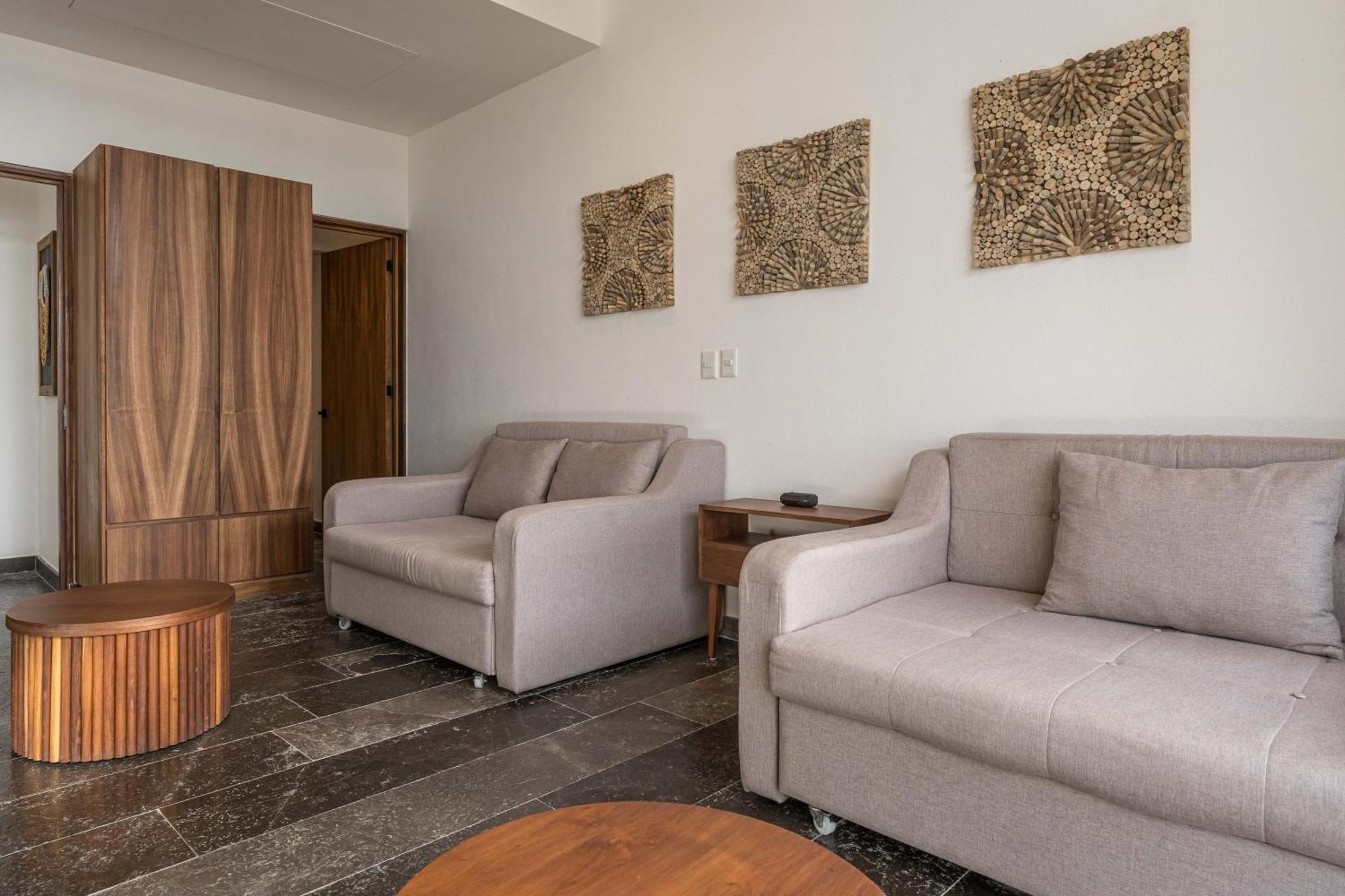 Beachfront Luxury With Pool With Private Cooker & Staff Villa *