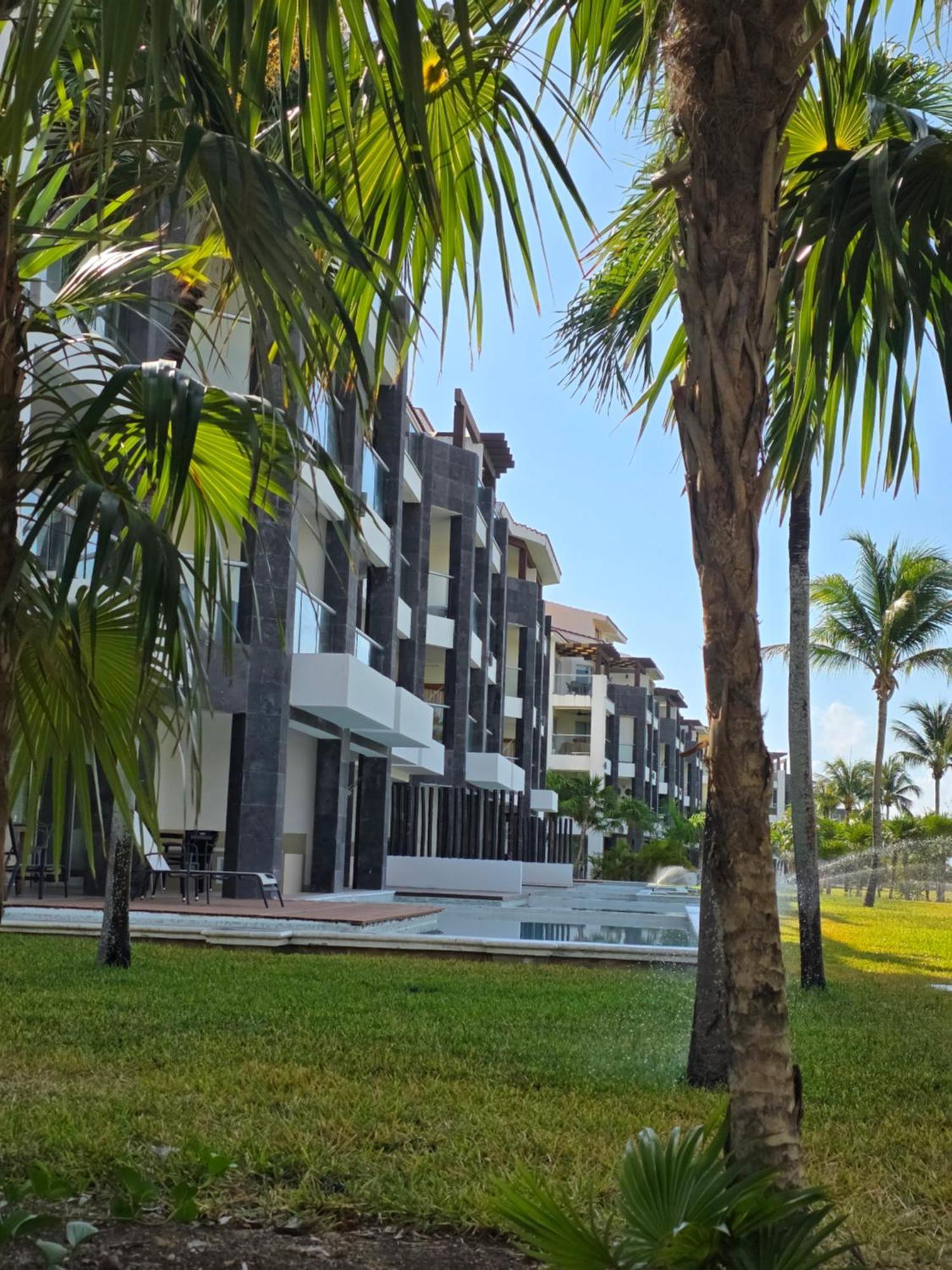 Apartment Mareazul Luxury Swim-up And Private Club *