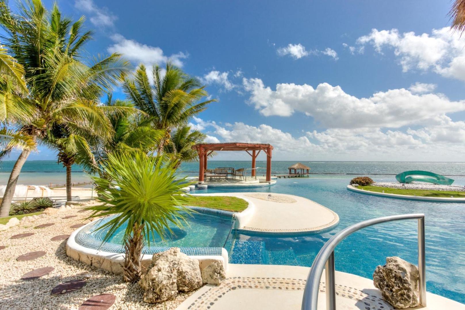 Alma Villa *