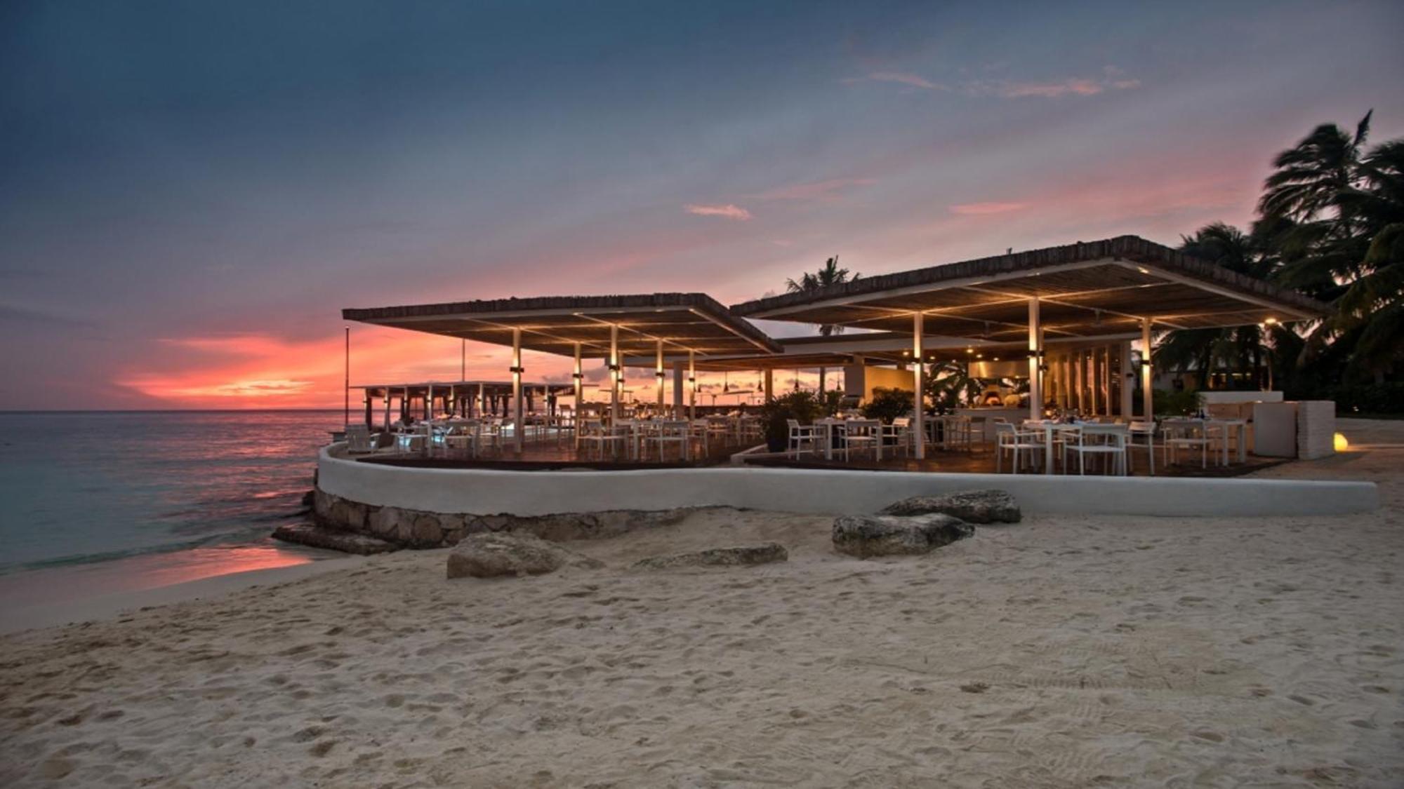 Presidente Intercontinental & By Ihg Resort