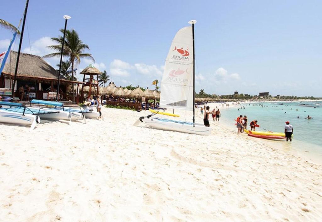 Charming Within Bahia Principe 5* * Akumal