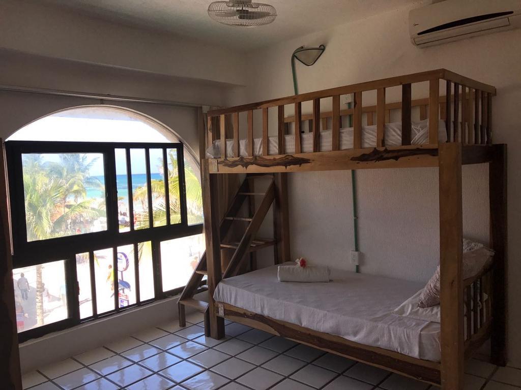 Hostal La Isla Playa *