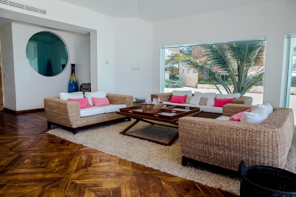 Holiday home Beach Front House Casa Marmol
