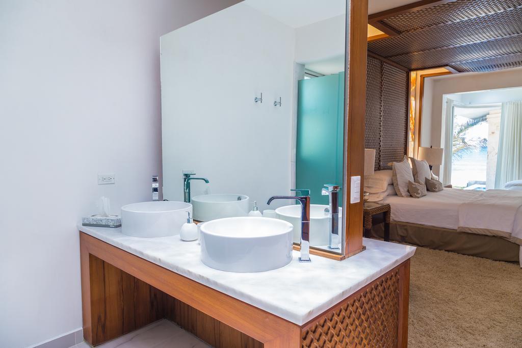 Beach Front House Casa Marmol