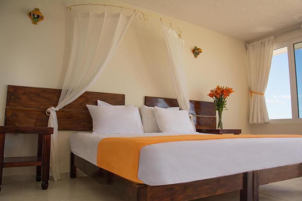 Hotel Hacienda Morelos Beachfront 3*