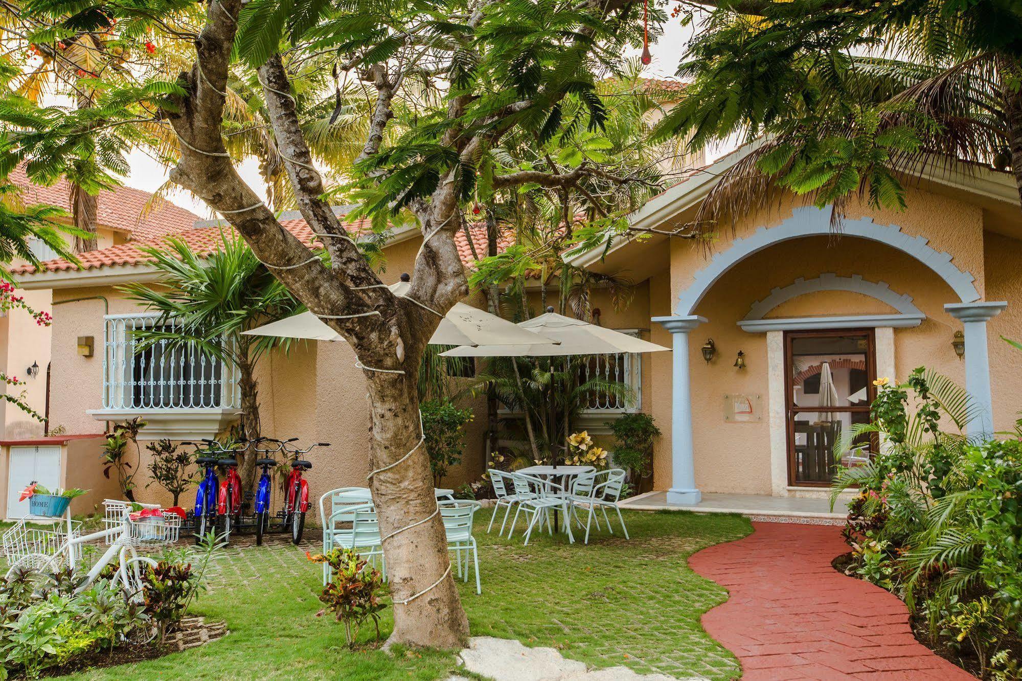 Chez Waffle Hotel 4*