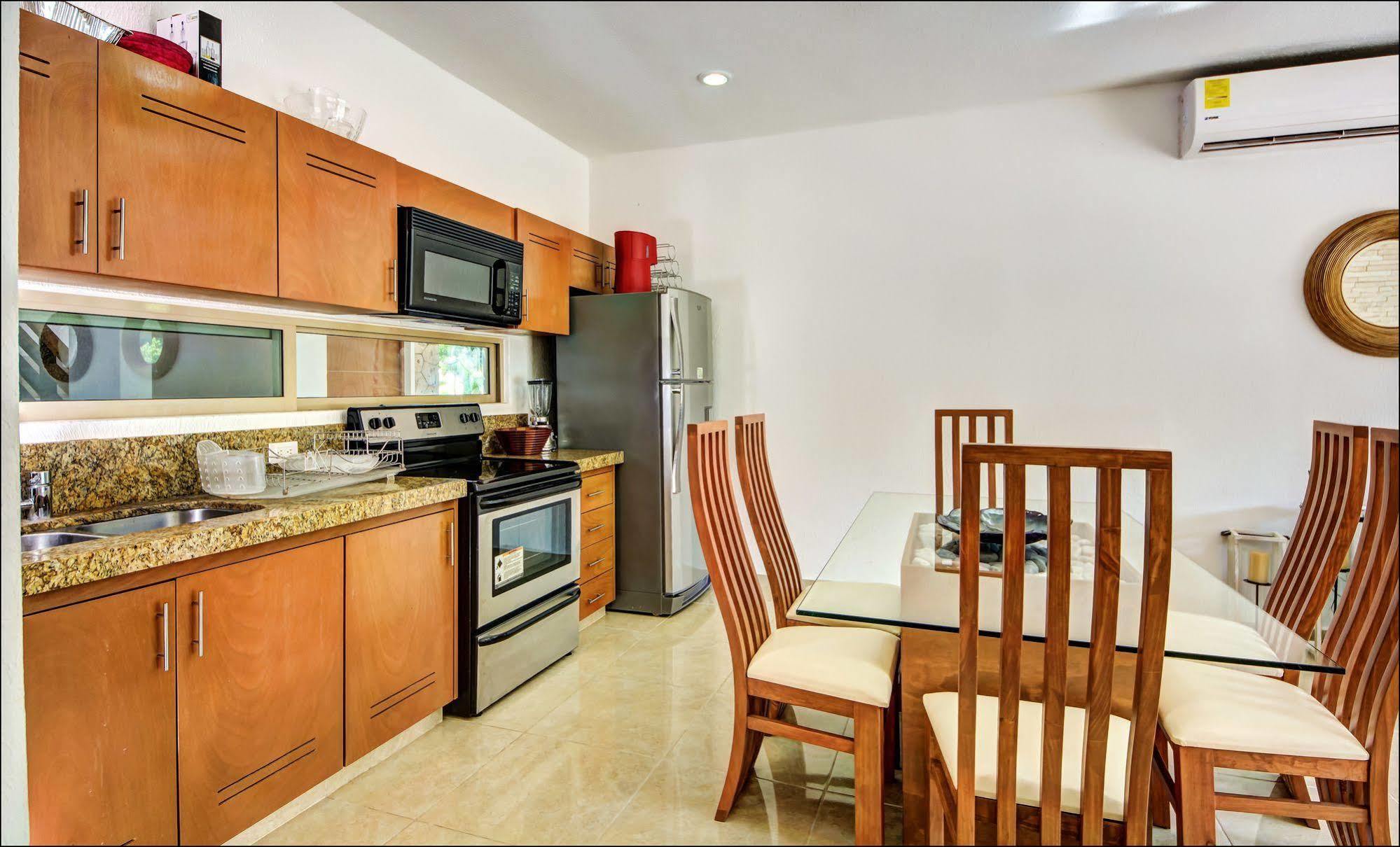 Nautica Village 4*