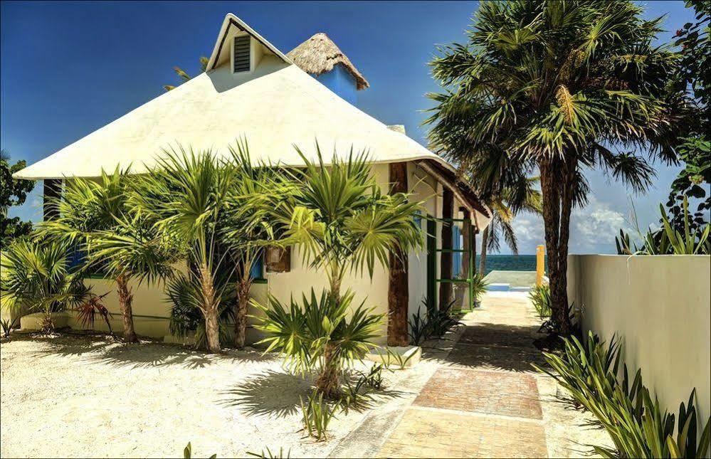 Holiday home Front House At