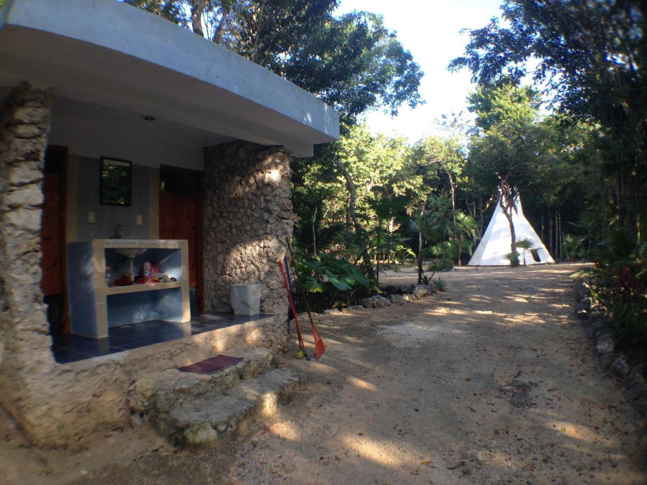 Chalet Cavelands In The Jungle *