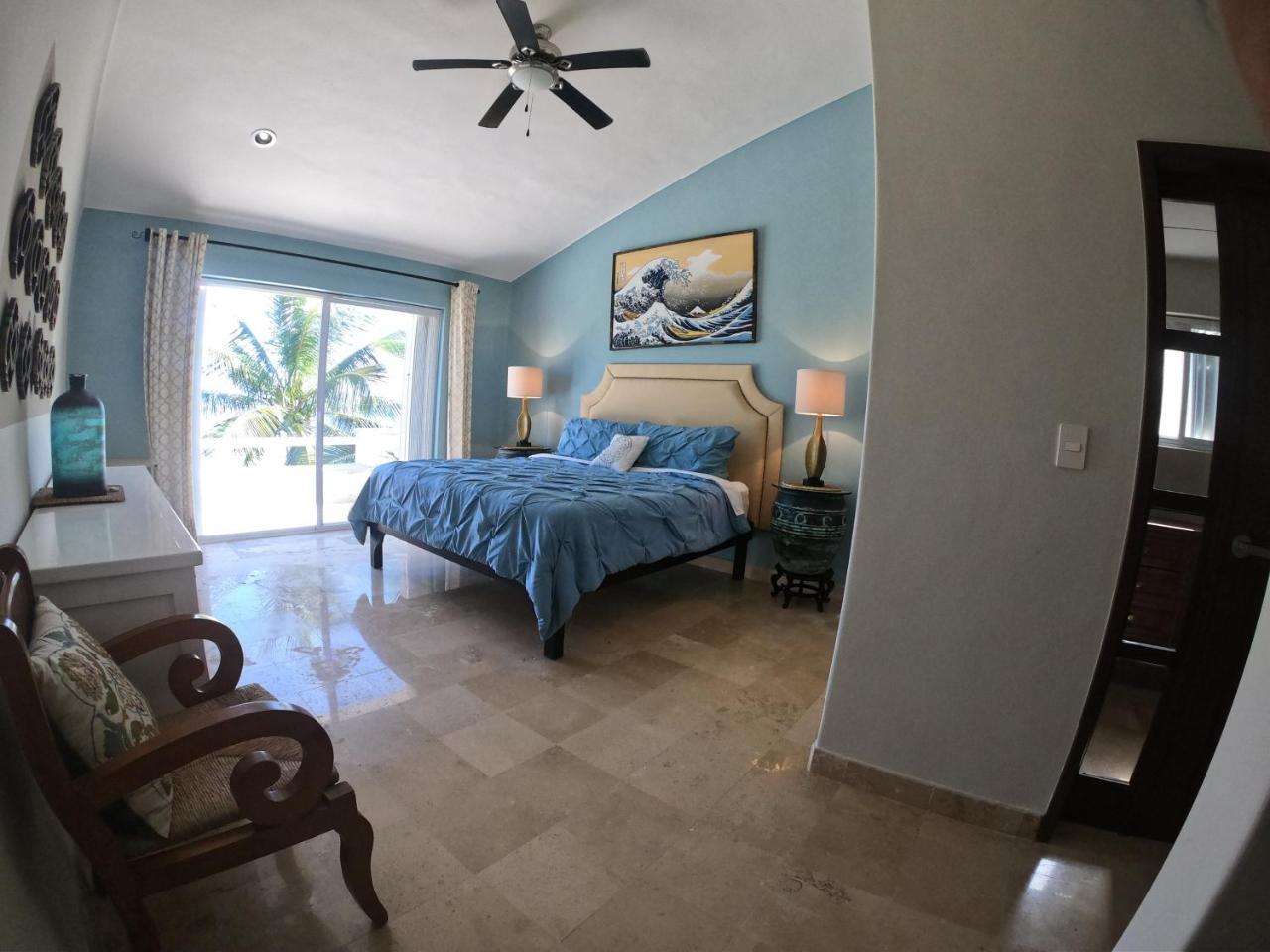 Susana Beach Front House