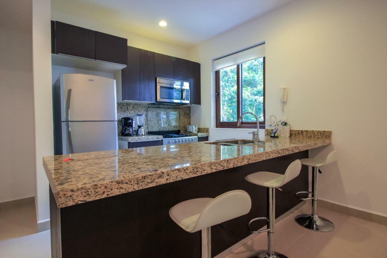 Apartment Fantastic With Balcony, High Speed Internet, Pool Facilities In Akumal