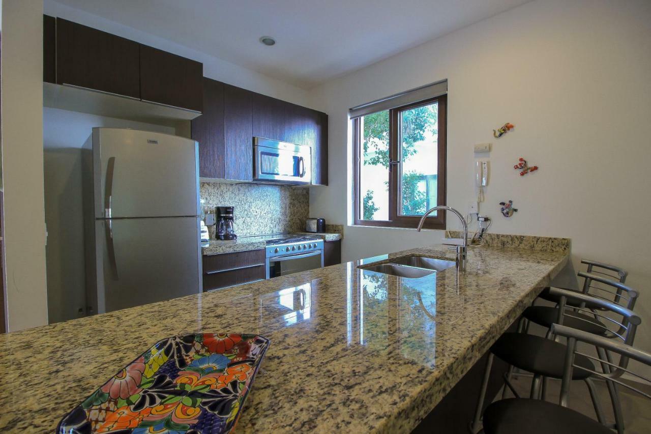 Fantastic With Balcony, High Speed Internet, Pool Facilities In Apartment