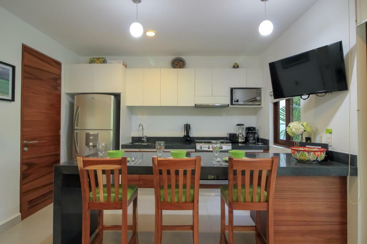 Exclusive 1 Bedroom Loft With Pool Facilites, High-Speed Internet And Free Parking In Akumal Apartment