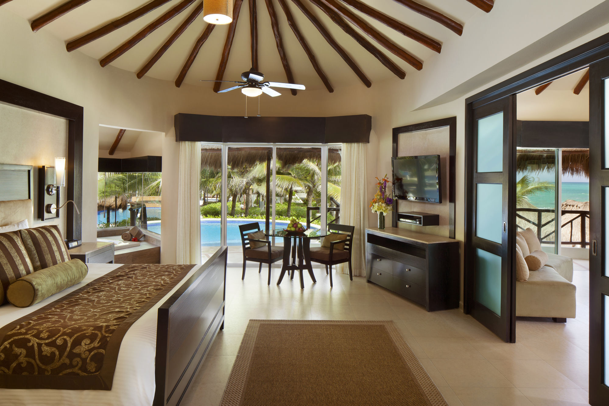 El Dorado Casitas Royale Catamaran, Cenote & Inclusive (adults Only)