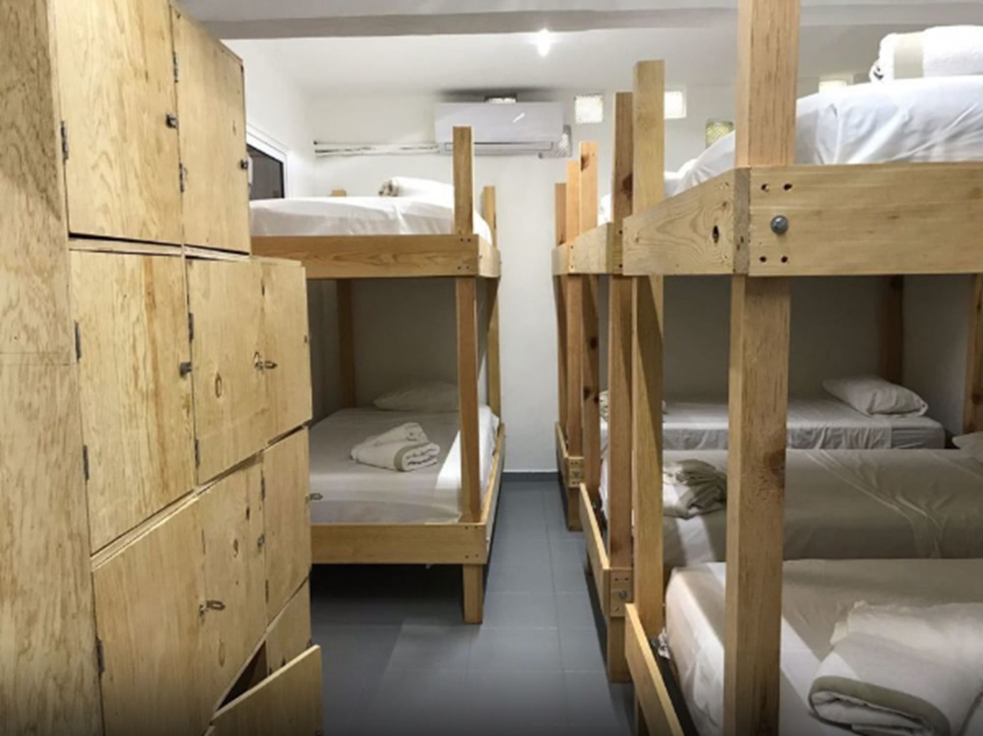 Hostel On The Road