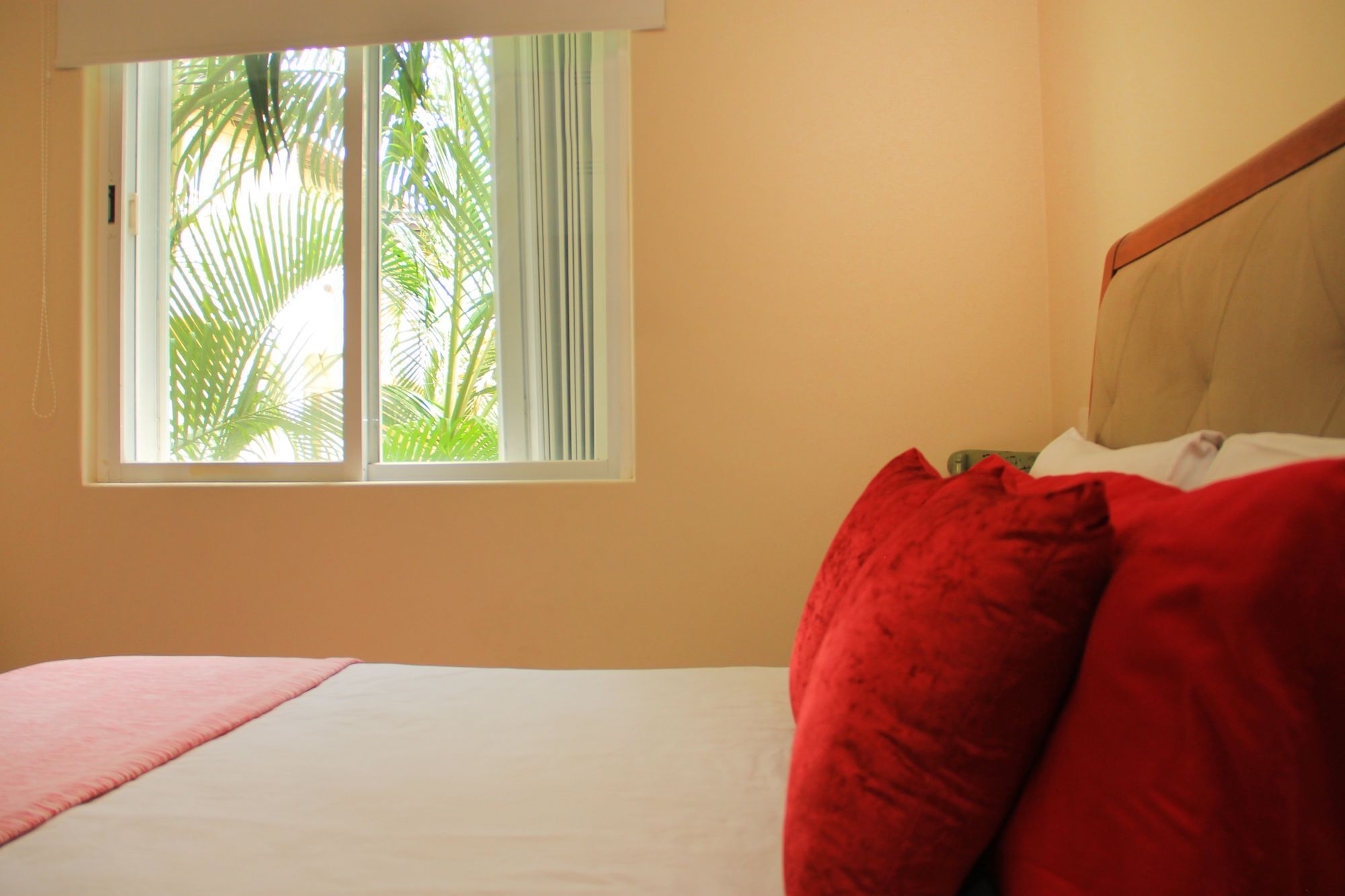 Luna Maya 1 Bdr Sol 03 By Select Apartment