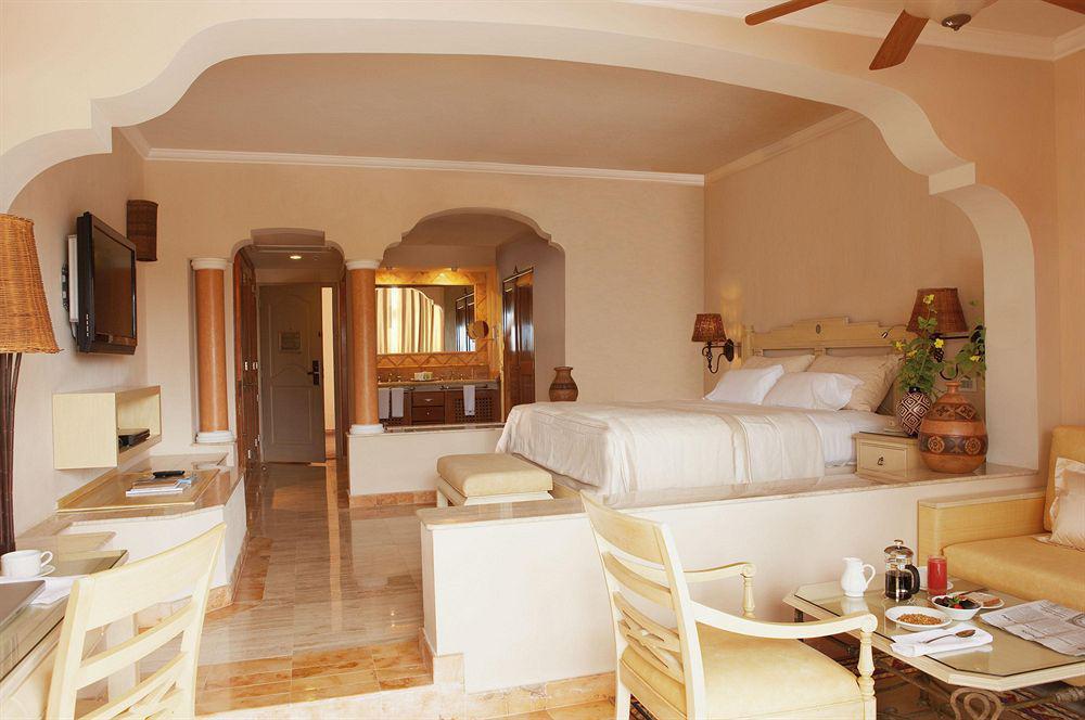 Excellence Riviera Cancun (adults Only) Hotel 5*