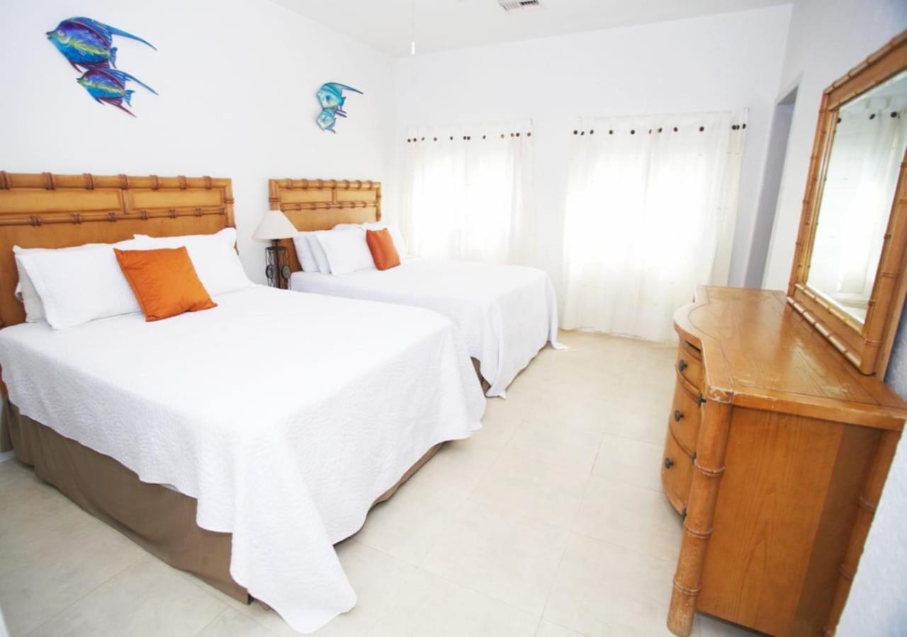 Casa de férias The Queen Of House -luxury Beachfront Villa- Million Dollars View *