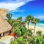 All Inclusive Beachfront Villa In Sian Kaan
