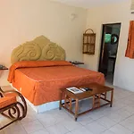 Villablanca Garden Beach Hotel