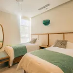 Beachfront Apartment Coral Vista