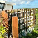 Tulum Playa, Zona Hotelera, Beach Club