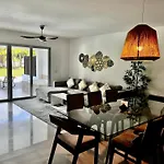 Mareazul Beachfront Resort - Casa Ancora