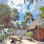 Casa De Mar, Tulum, Hermosa Villa Privada A La Orilla Del Mar Con Cocina