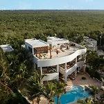 Cenote Del Mar