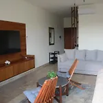 Stylish Ocean-View Studio - Steps From 5Th Avenue