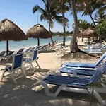 Beachfront Akumal Half Moon Bay