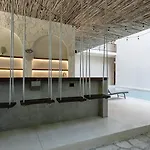 Sunset Serenity - Amply Private Terrace & Pool & Gym & Beach Club Access
