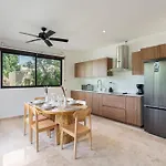 New! Luxury Condo With Plunge Pool & Home Theater