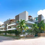 Beachfront Penthouse With 3 Bedrooms & Ocean View - Las Nubes
